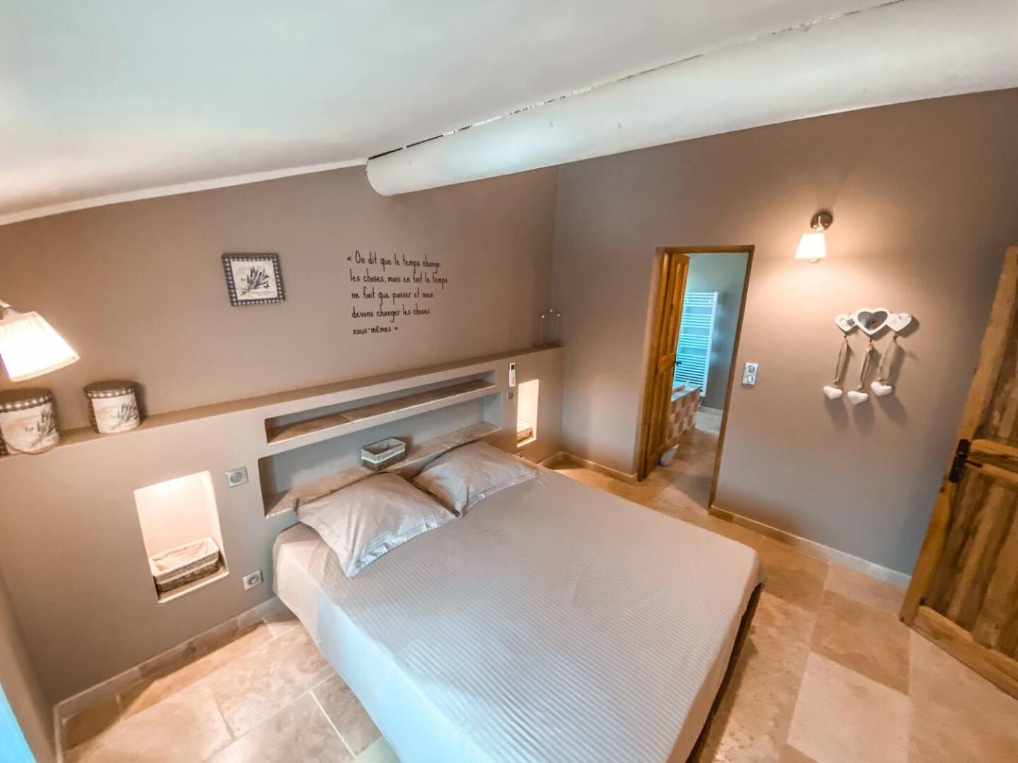 La Petite Colline Villa Apt Kültér fotó