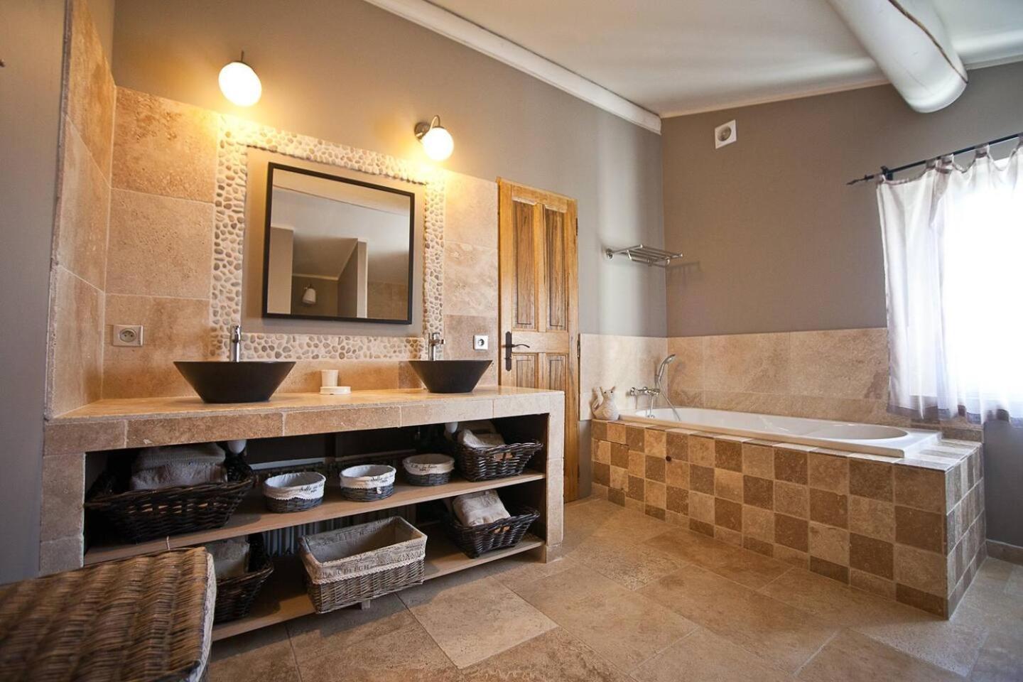 La Petite Colline Villa Apt Kültér fotó