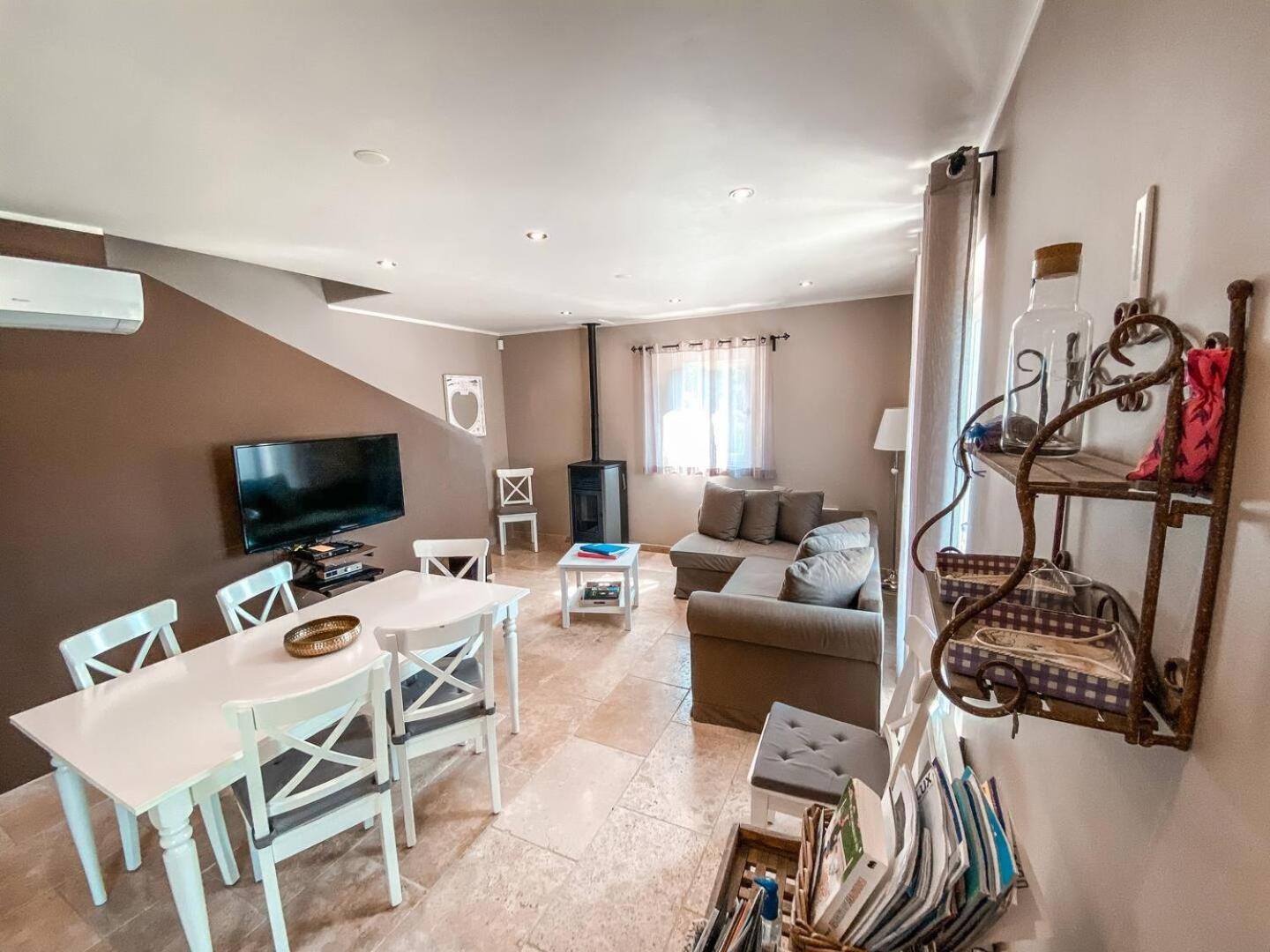 La Petite Colline Villa Apt Kültér fotó